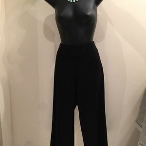 Margaret M. Cropped Black Pant Size 6 NWT